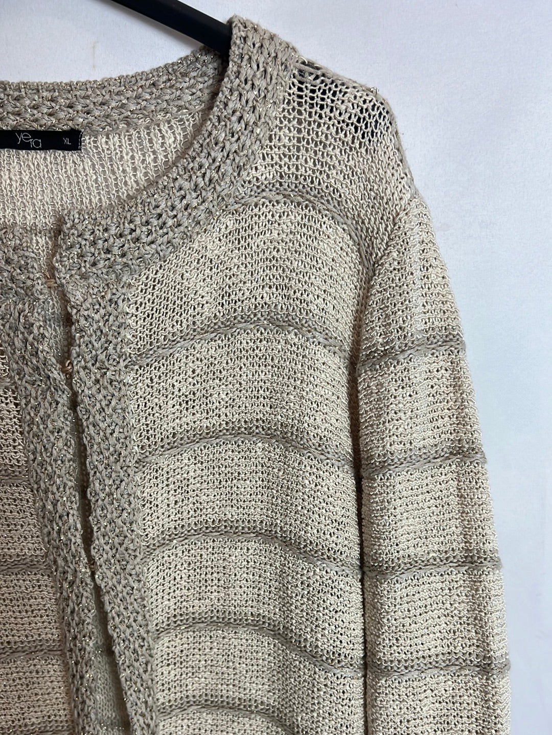 YERA. Chaqueta abierta hilos dorados. T XL