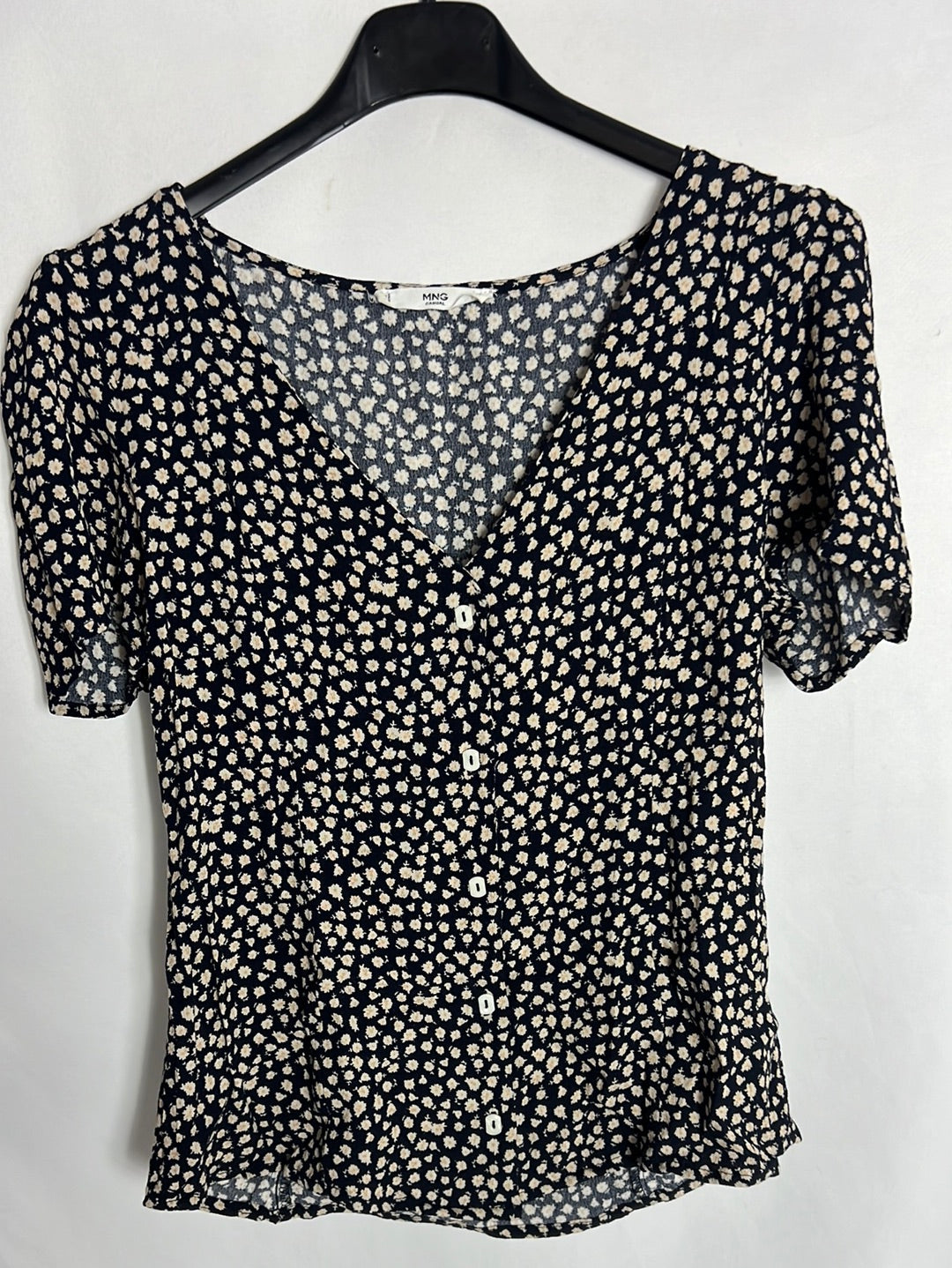 MANGO. Camisa manga corta estampado de flores. T.s