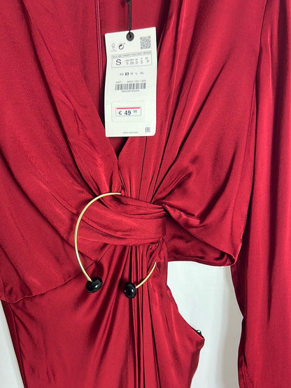 ZARA. Vestido largo satinado asimétrico. T S