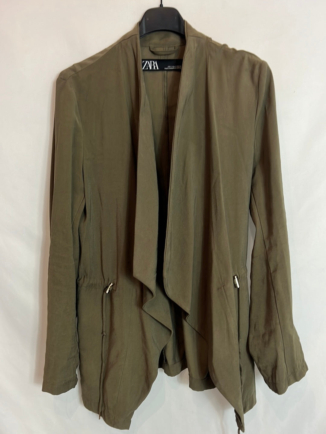 ZARA. Green flowing jacket with adjustable waist. TS