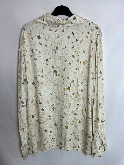 OYSHO. Blusa estampada tonos pastel .T L