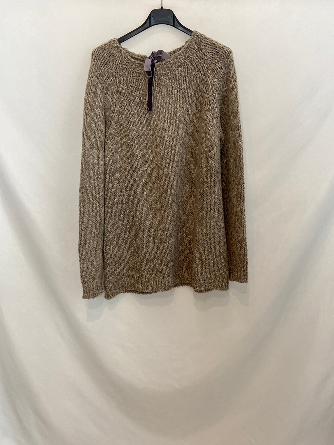 OYSHO. Jersey de punto beige . T.M