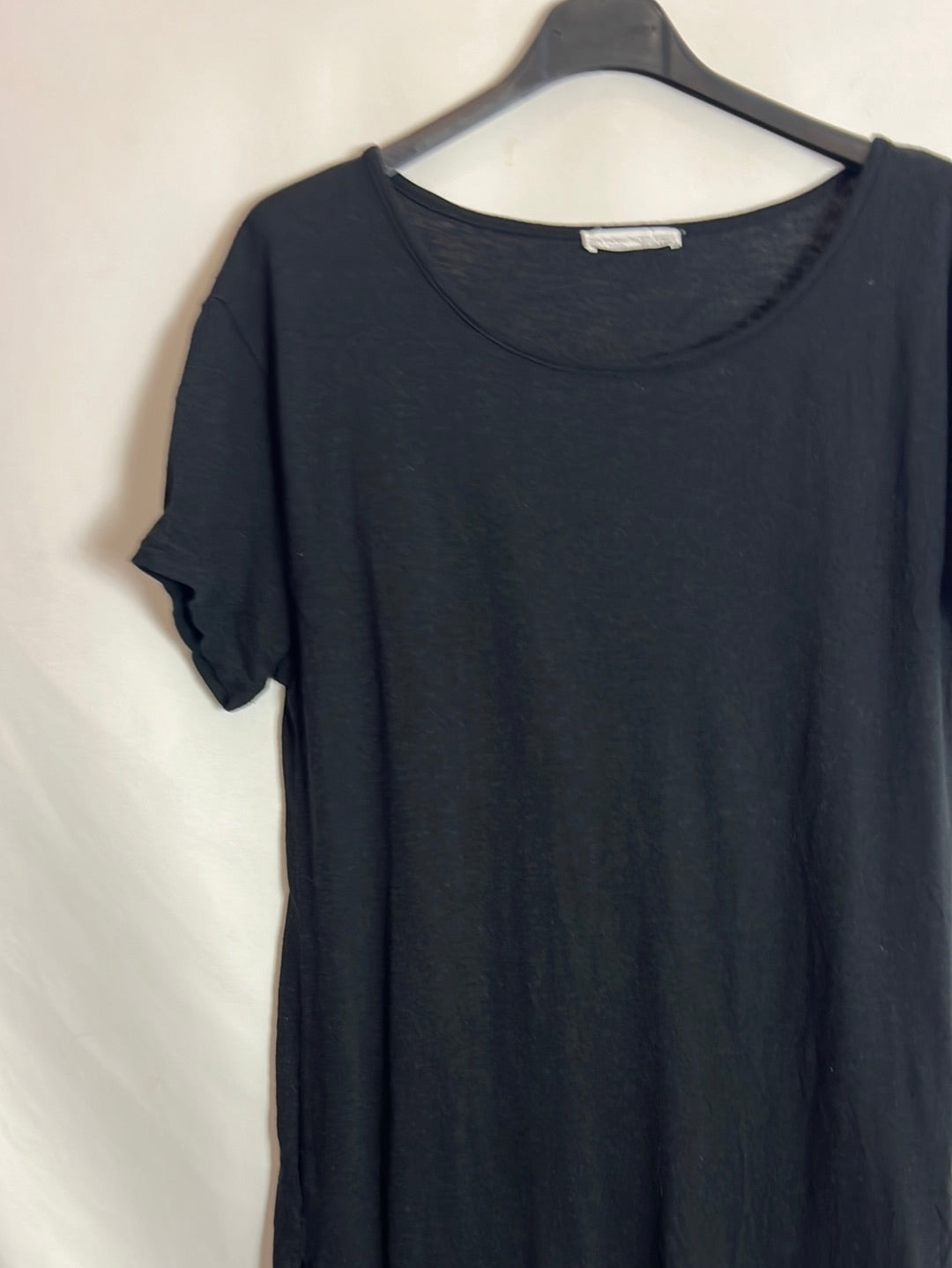ZARA. Vestido midi negro tejido camiseta. T S