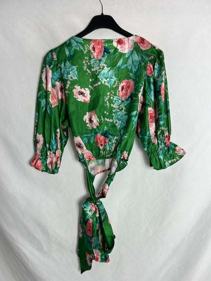 OTHERS. Top with bow on the back and flowers. YOUR