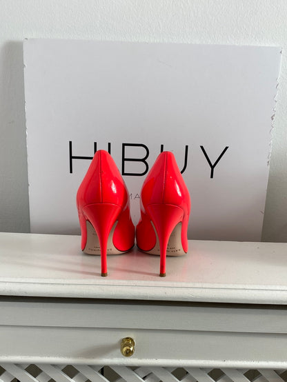 KATE SPADE. Pink patent heels. Size 38 