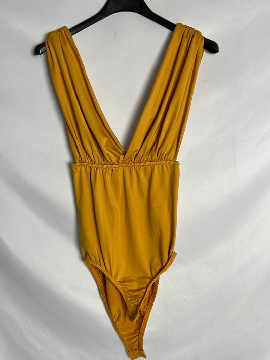 STRADIVARIUS. Mustard T-neck bodysuit