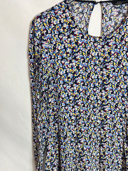 ZARA. Vestido corto flores. T M