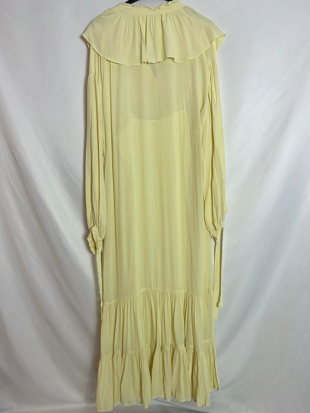 MANGO. Flowing pastel yellow ruffled dress. TS