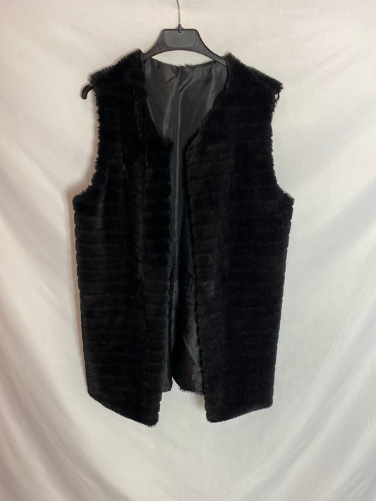 OTHERS. Black fur vest. YOU 