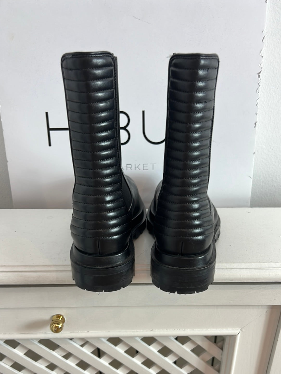 OTRAS. Botines suela track. T.37