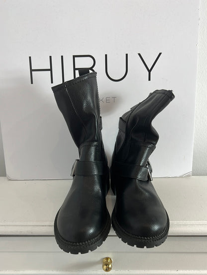 BERSHKA. Botas negras hebilla T.38