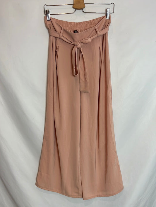 STRADIVARIUS. Pantalón rosa fluido T.l