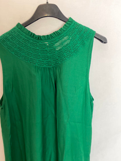 INDI&COLD. Blusa verde encaje T.m