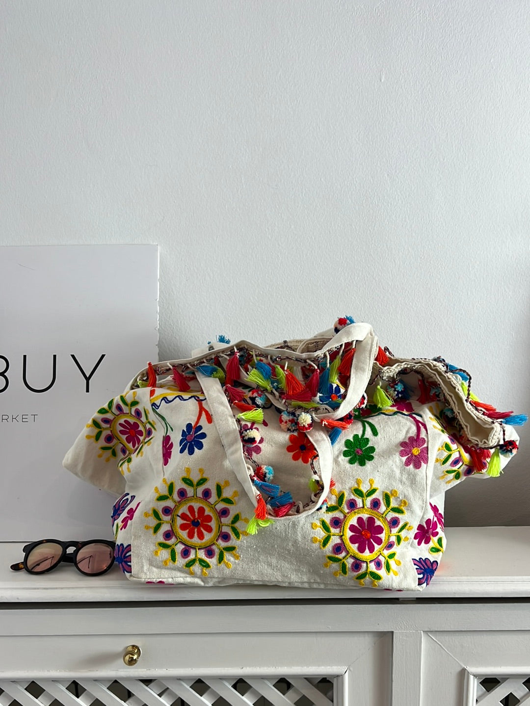 PARFOIS. Bolso blanco bordado TARA