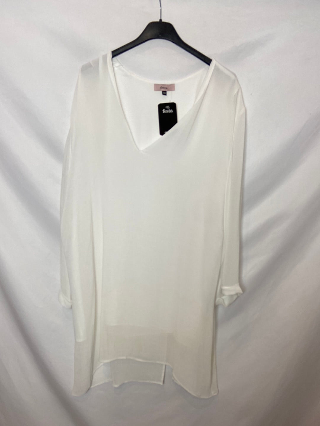 FESTA. White long-sleeved blouse, size 50