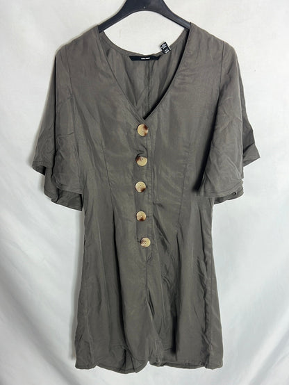 VERO MODA. Short-sleeved gray dress. Ts