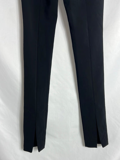 ZARA. Pantalón negro ajustado estilo leggins. T XS