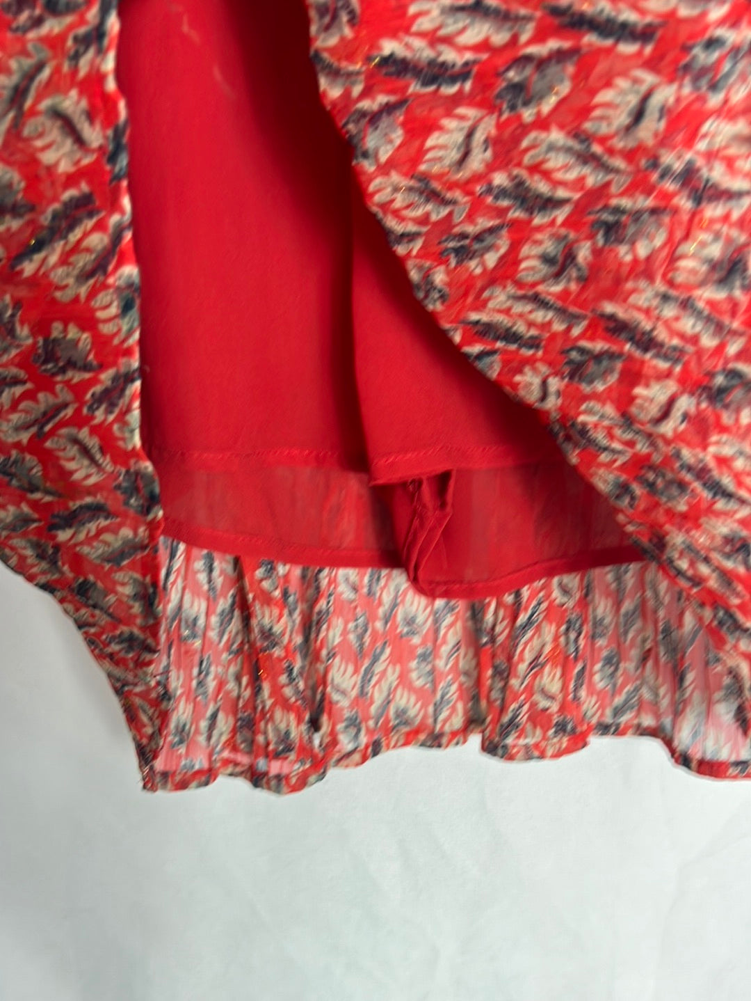 MFM. Falda pantalón corta plisada roja. T M/L