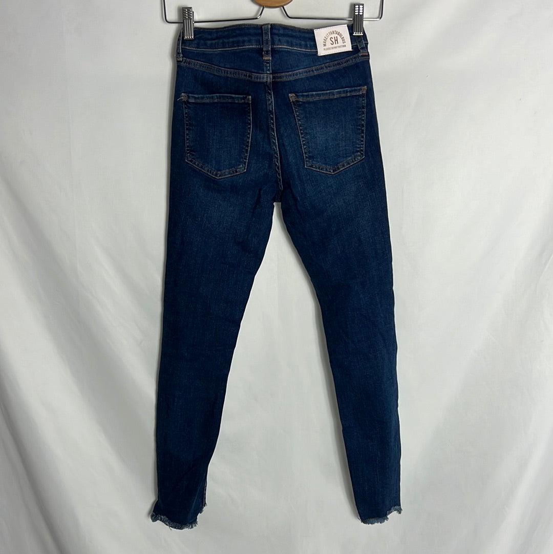 SH DENIM. Pantalón vaquero pitillo oscuro. T 26 (34)