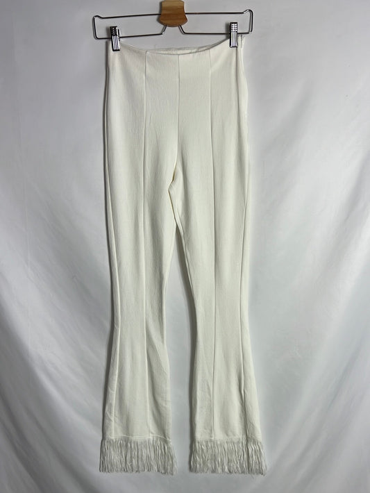 ZARA. Pantalón textura blanco flecos. T S