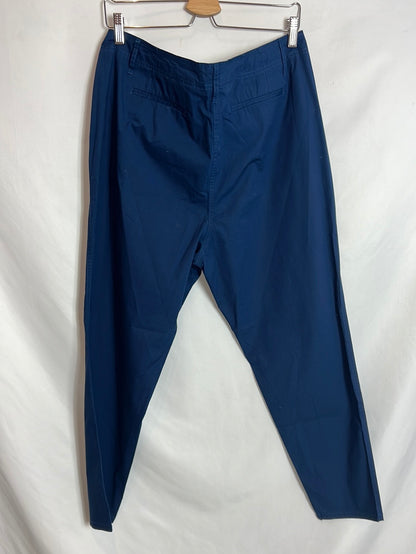 PUNTO ROMA. Fine-knit blue trousers. Size 50