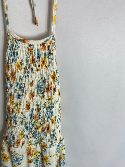 BERSHKA. Mono corto flores T.xs