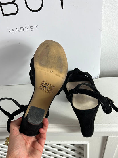 AZAREY. Tacones piel negros plataforma. T 38