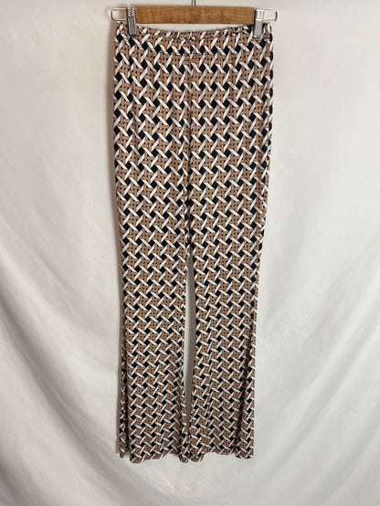 ZÚA. Pantalón elástico acampanado. T.u