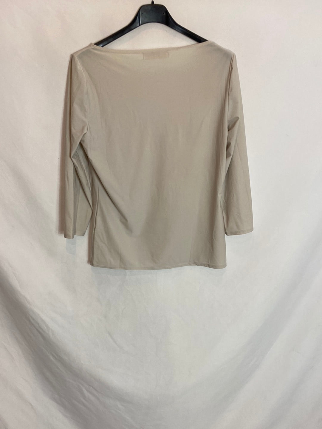 ZARA. Camiseta manga larga elástica. T.M