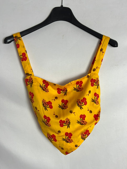 URBAN OUTFITTERS. Mustard crop top with fruit print. TM