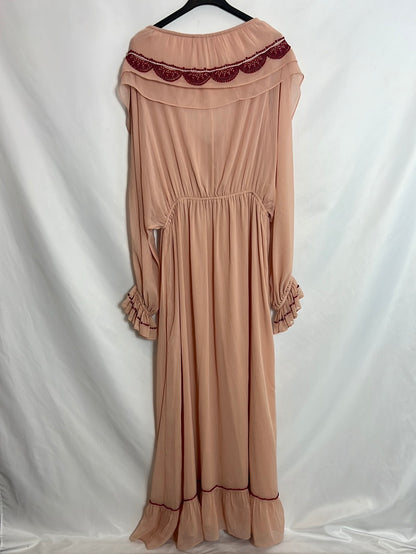 MAGNOLIA. Long pink chiffon beaded dress. TM