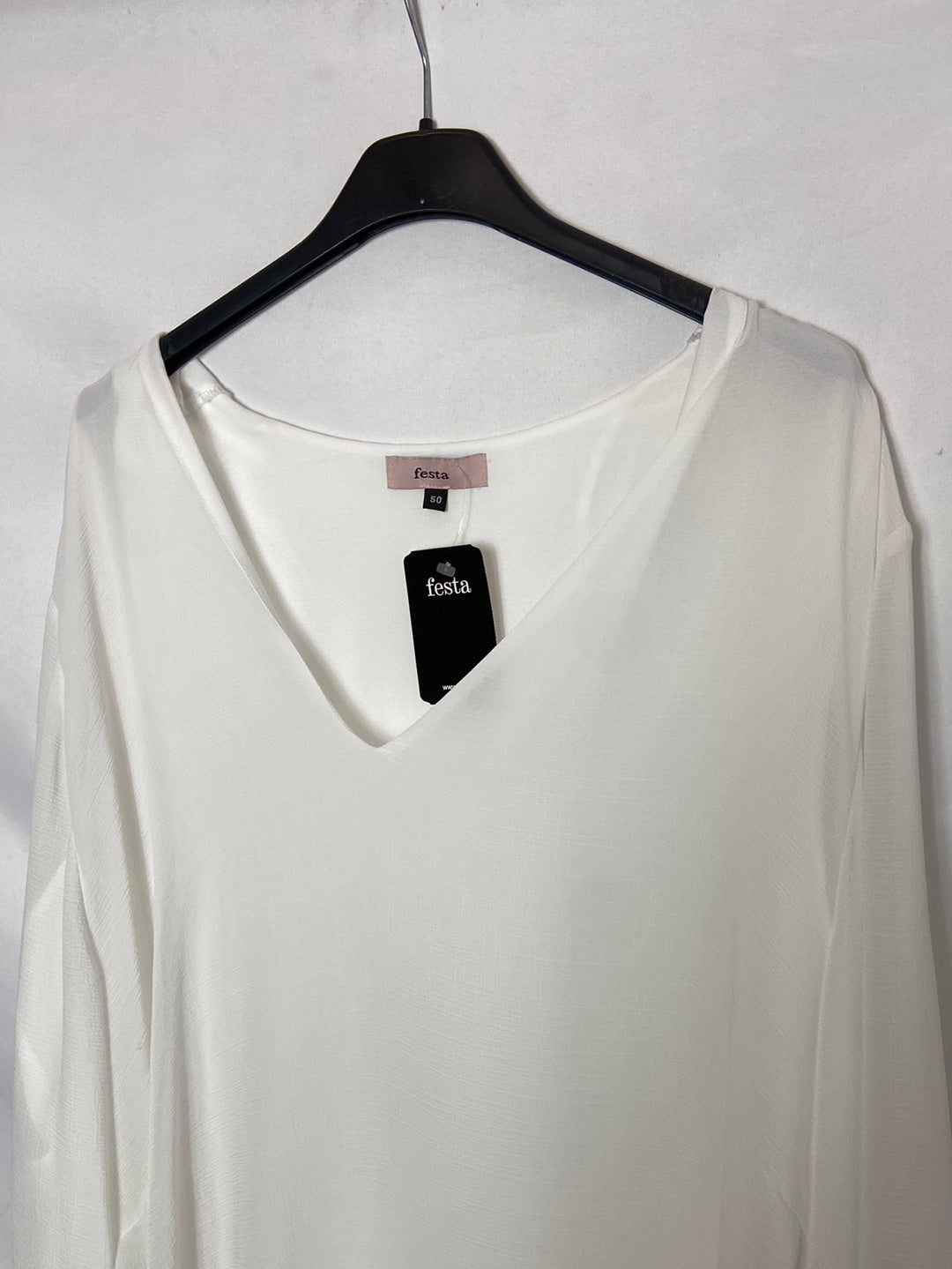 FESTA. White long-sleeved blouse, size 50