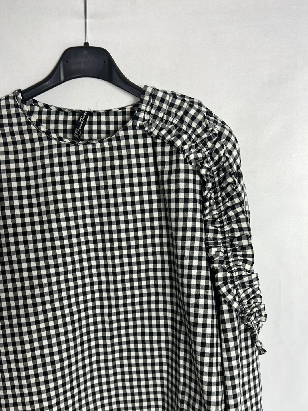 ZARA. Blusa cuadros vichy volante manga. T S