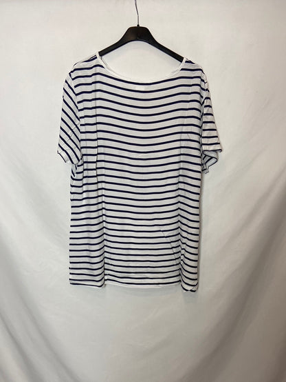 H&amp;M. Striped T-shirt S. 46