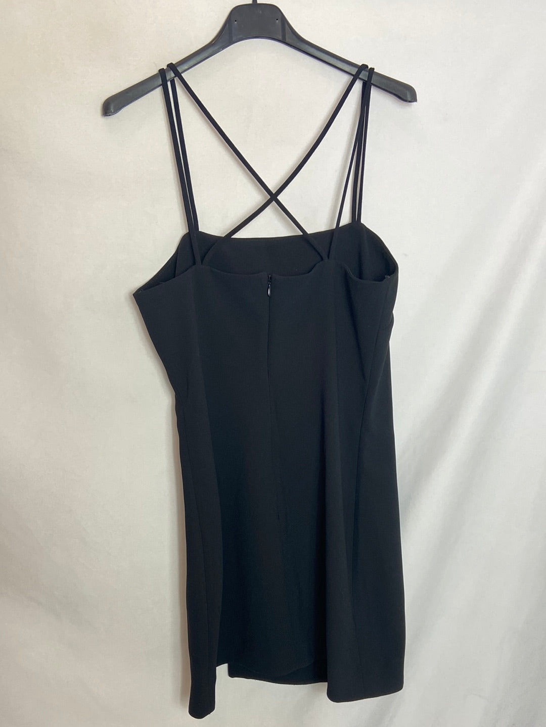 ZARA. Vestido corto tirantes negro. T.S
