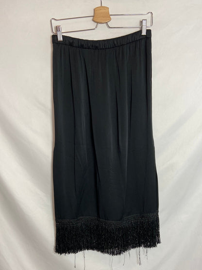 ZARA. Falda negra satinada T.s