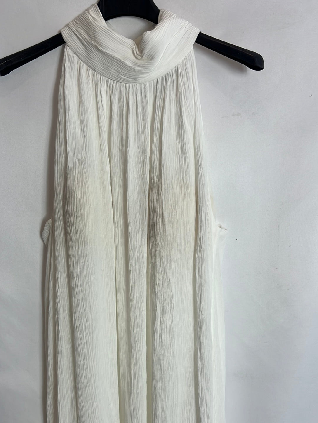 MASSIMO DUTTI. Vestido midi cuello halter blanco. T 34
