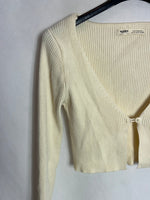 PULL&BEAR. Top beige canalé T.s