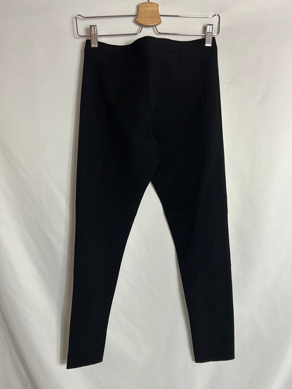UTERQÜE. Pantalón negro pitillo elástico. T XS