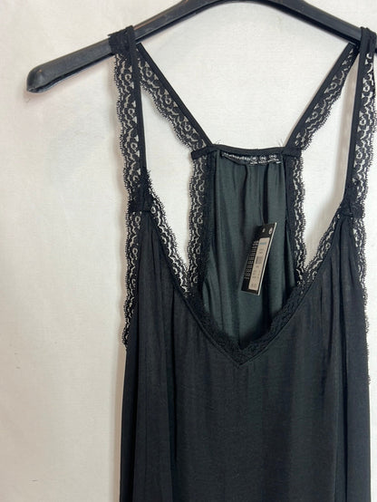 PRIMARK. Top lencero negro. T 46