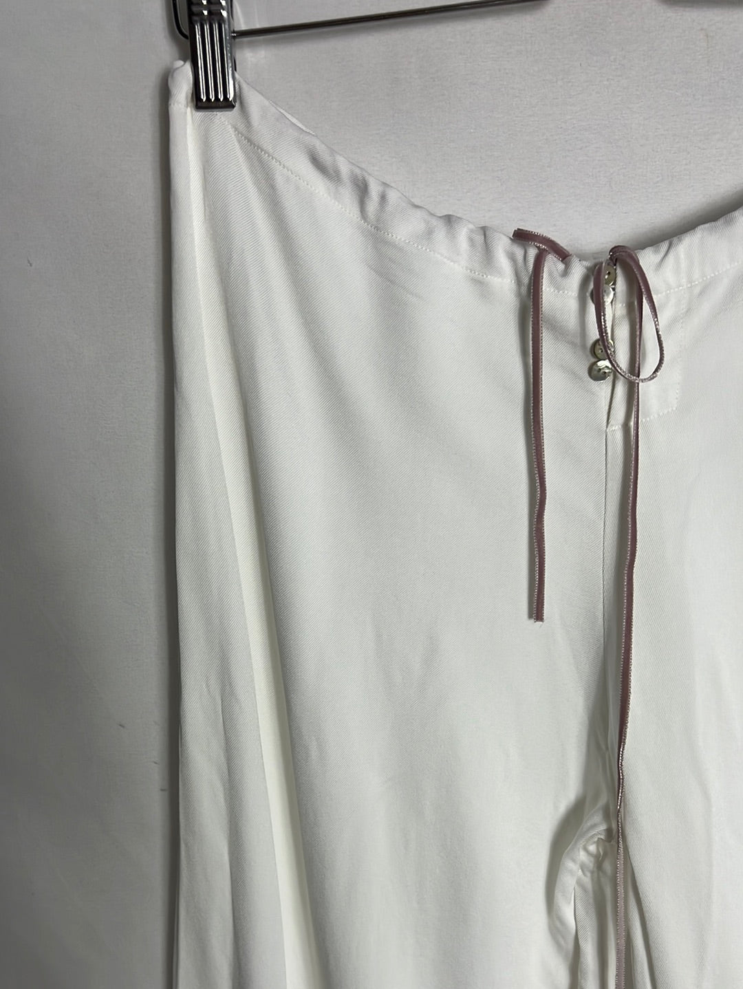 OTRAS. Pantalón blanco fluido. T M
