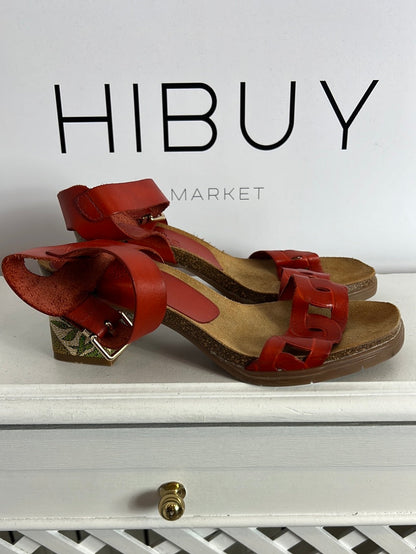 YOKONO. Orange leather sandal heel size 37