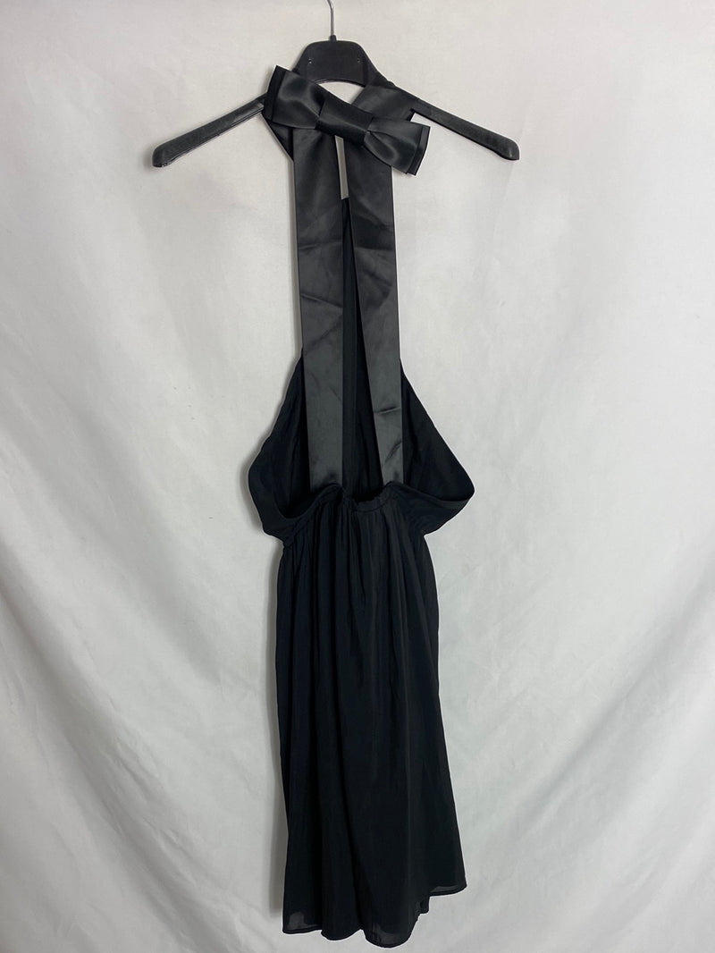 H&M. Vestido negro talla 42