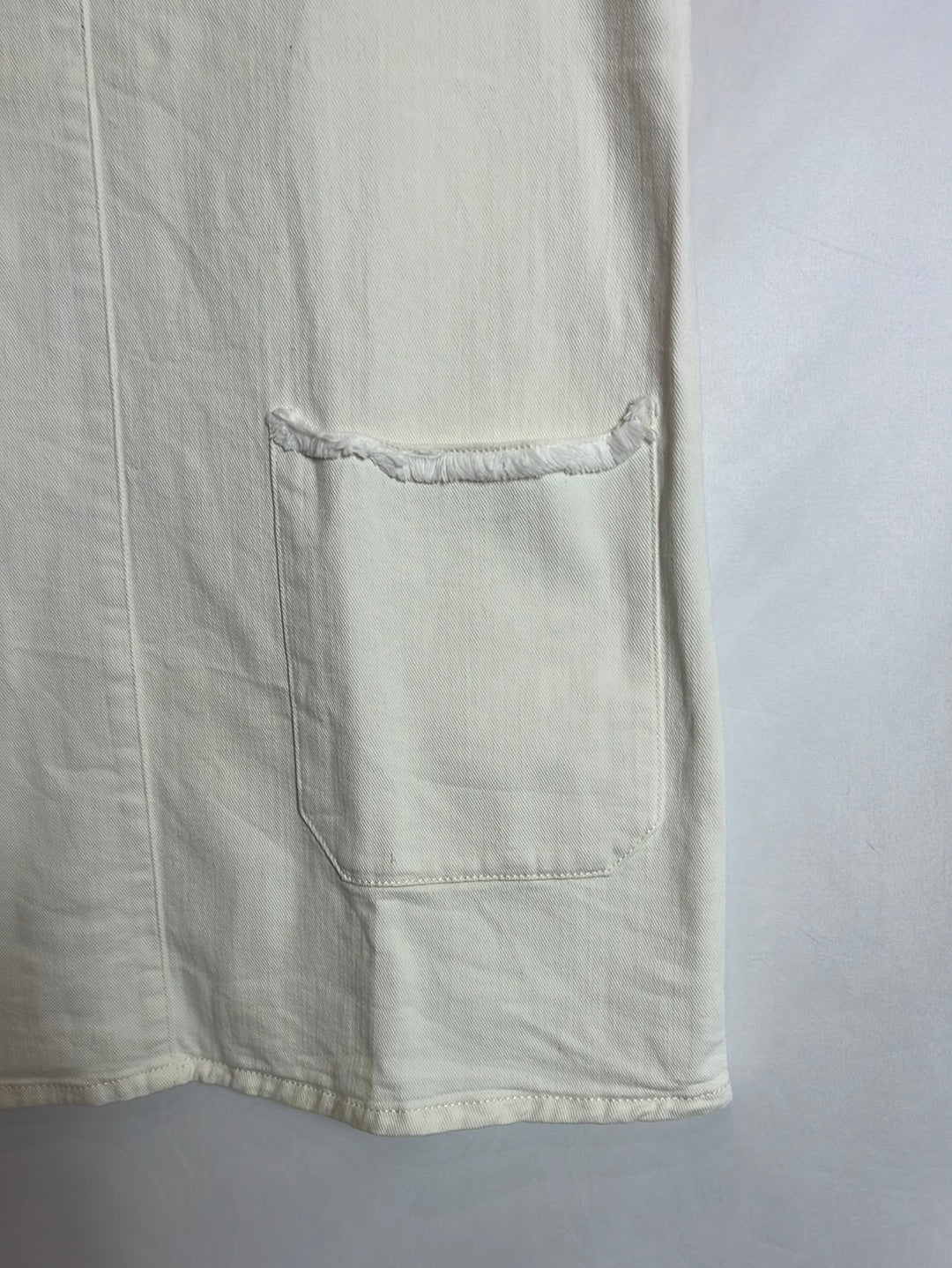 ZARA. Short white denim dress. TS