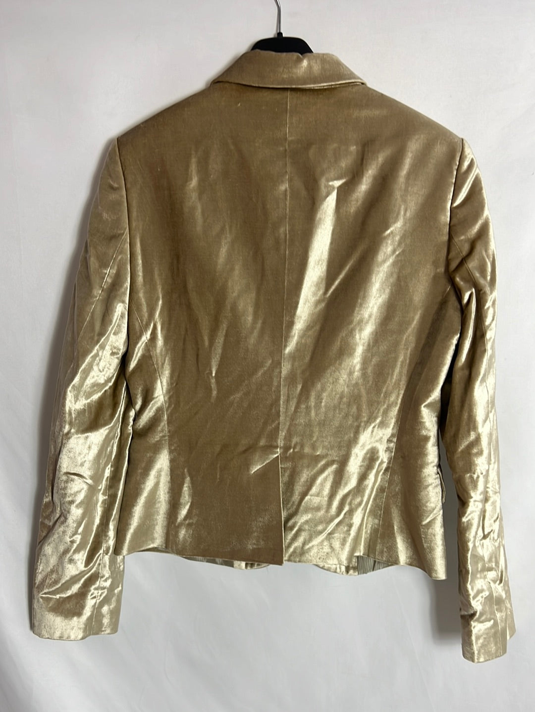 MASSIMO DUTTI. Blazer dorada textura. T 40