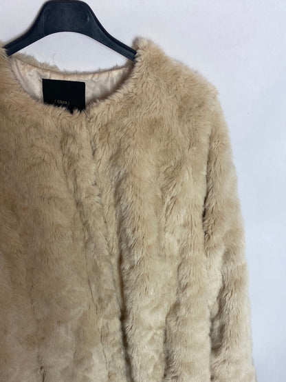 SFERA. Cream Sheepskin Coat Tm