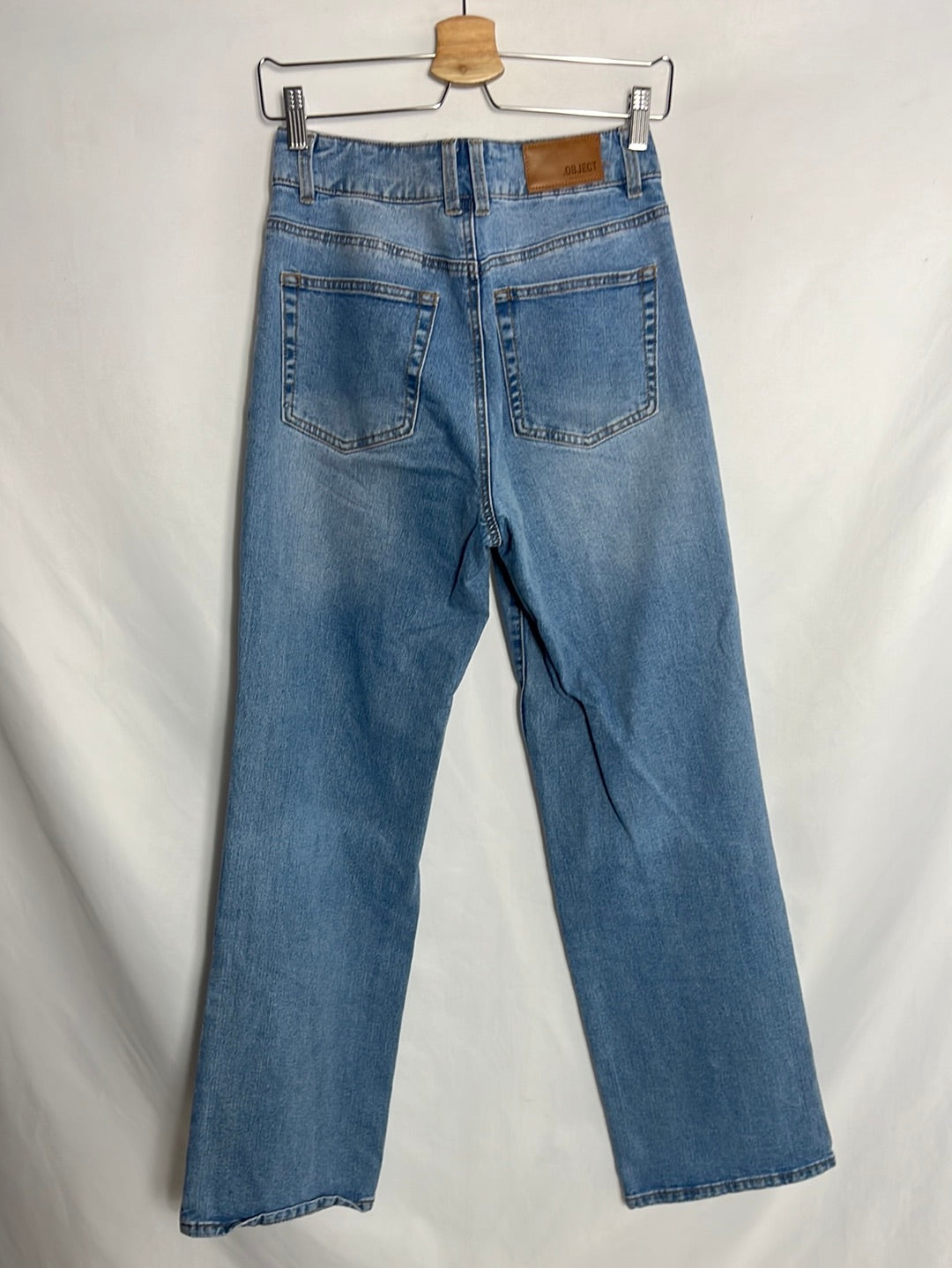 OBJECT. Pantalones denim pata ancha. T S
