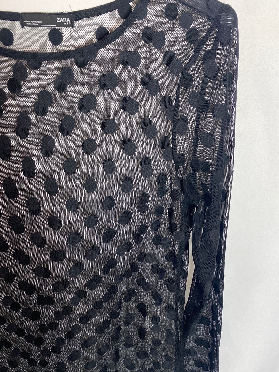 ZARA. Top tejido tul manga larga T.m
