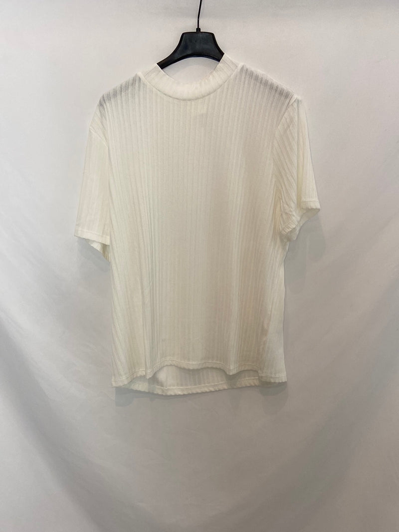 H&M. Camiseta blanca canalé T. XL