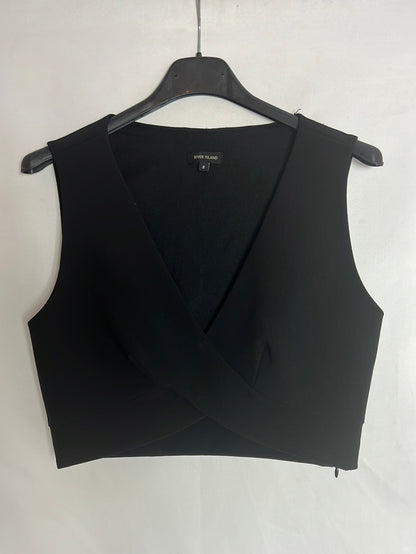 RIVER ISLAND. Crop top negro asimétrico. T S